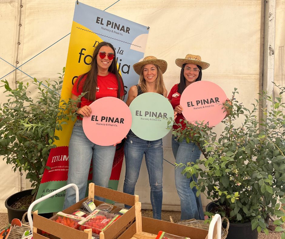 Empleados de El Pinar en el photocall de El Pinar